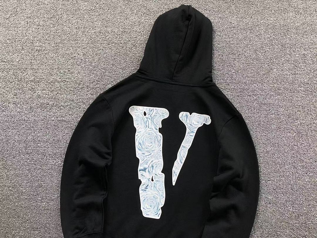 On Running 118 VLONE HOODIE 510112191 (Im 170Cm 60Kg I Wear Size S In The Phot) - Image 17