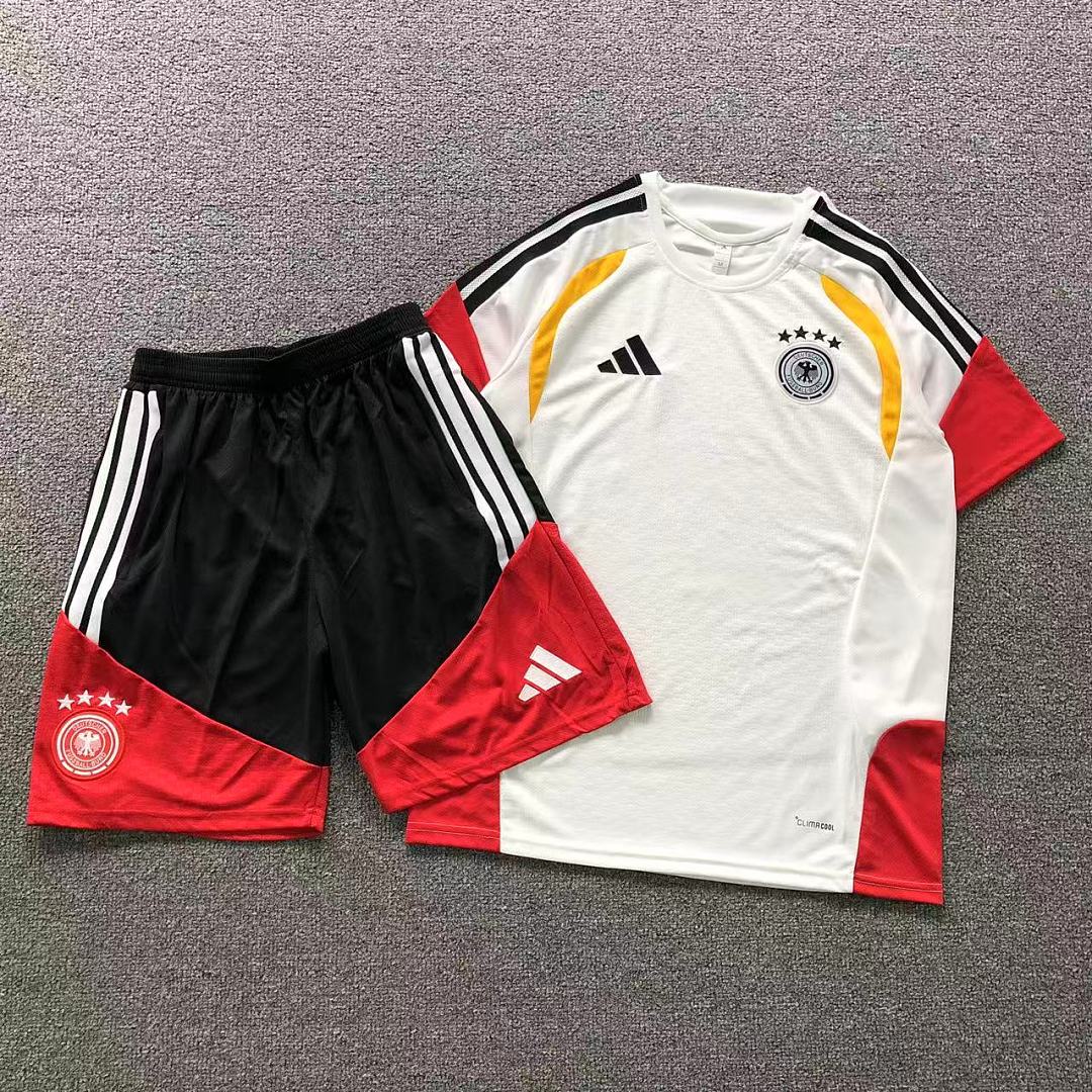 Unbranded 98 FOOTBALL T-SHIRT SHORTS 32070715002 (Im 170Cm 60Kg I Wear Size M In The Phot)