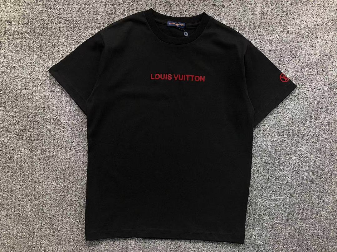 Louis Vuitton 108 L⭐ T-SHIRT 41062619126 (Im 170Cm 60Kg I Wear Size XS In The Phot) - Image 10