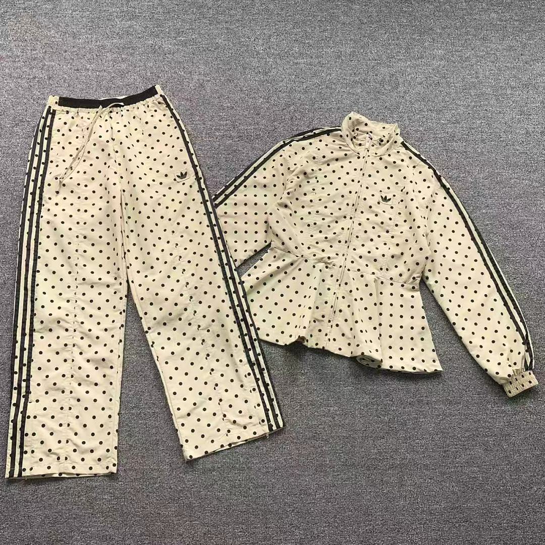 Adidas 235 A⭐I⭐AS JACKET TROUSERS FEMAIE