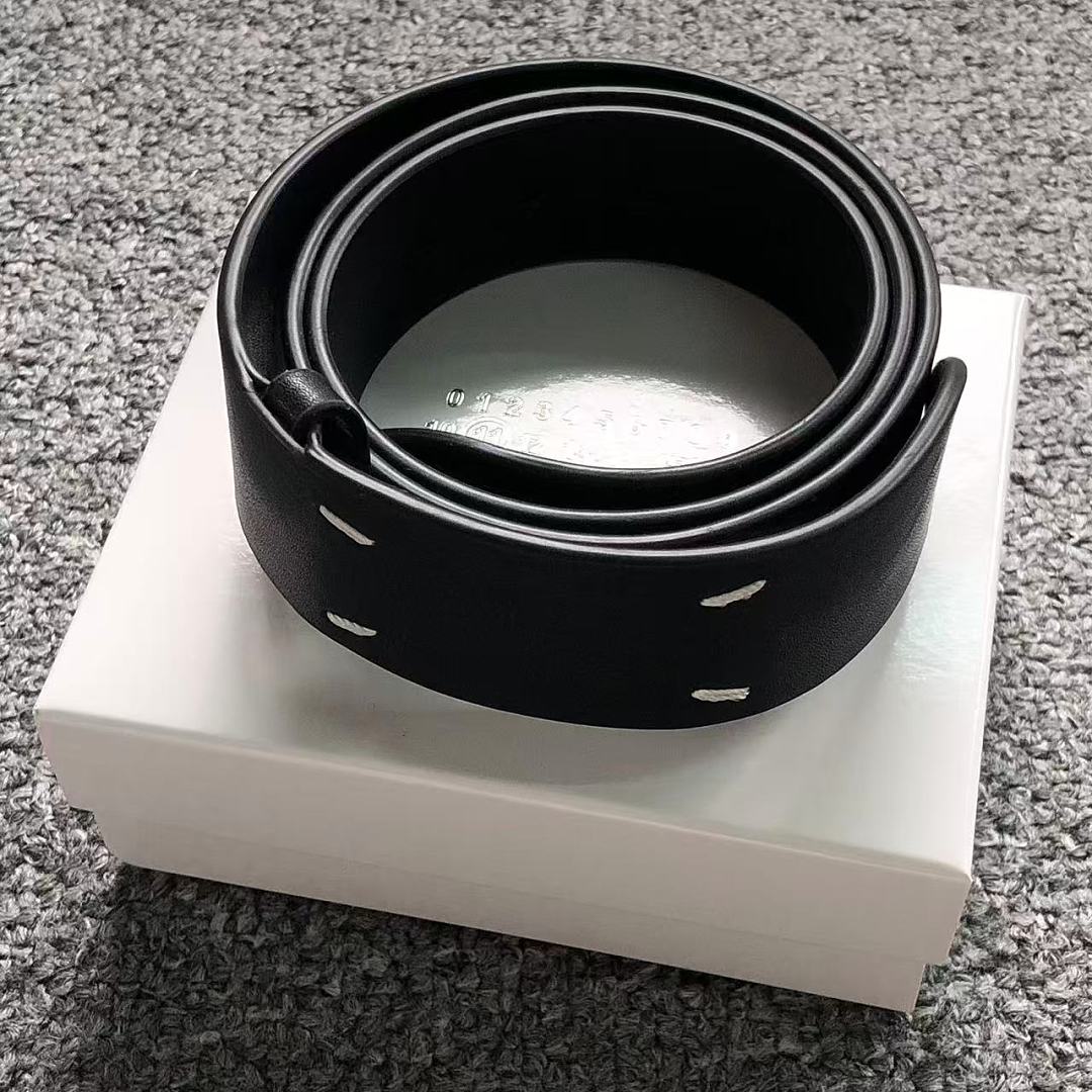 On Running 125 MAISON MARGIELA BELT 3206181221 (Long 109CM* Wide 4CM)