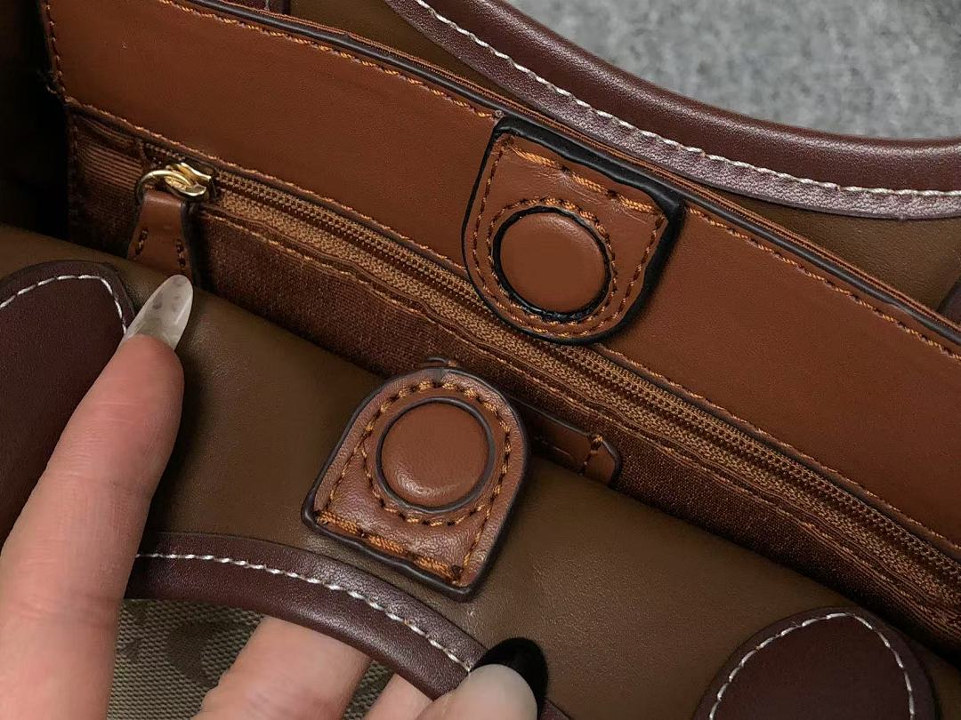 Coach 208 C⭐A⭐H BAG 4105051675 (Long 26CM* Wide 12CM*20CM) - Image 9