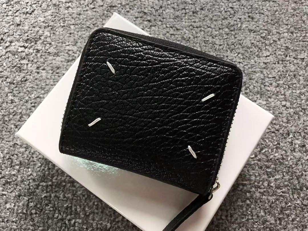 On Running 175 MAISON MARGIELA BAG 3206182321 (Long 10CM* Wide 3CM* High 8CM) - Image 3