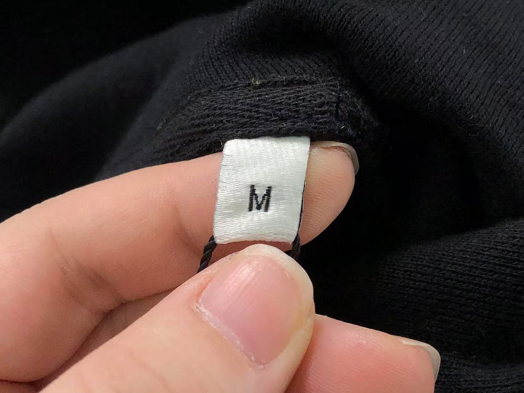 AMI 138 AMI HOODIE 3108210121 (Im 170Cm 60Kg I Wear Size M In The Phot) - Image 32