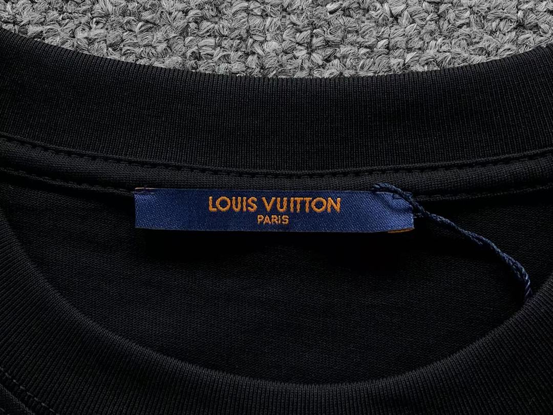 Louis Vuitton 118 L⭐ T-SHIRT 1102200352 (Im 170Cm 57Kg I Wear Size XS In The Phot) - Image 20