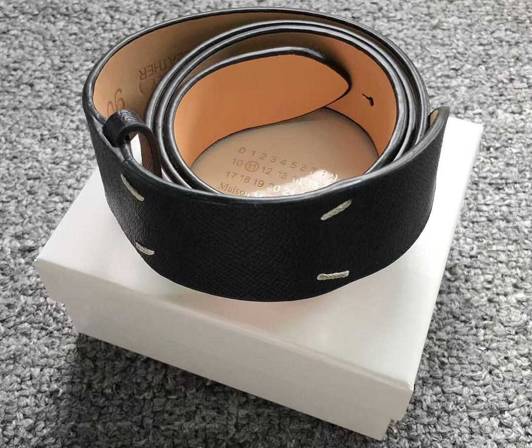 On Running 135 MAISON MARGIELA BELT 3206180921 (Long 109CM* Wide 4CM) - Image 2