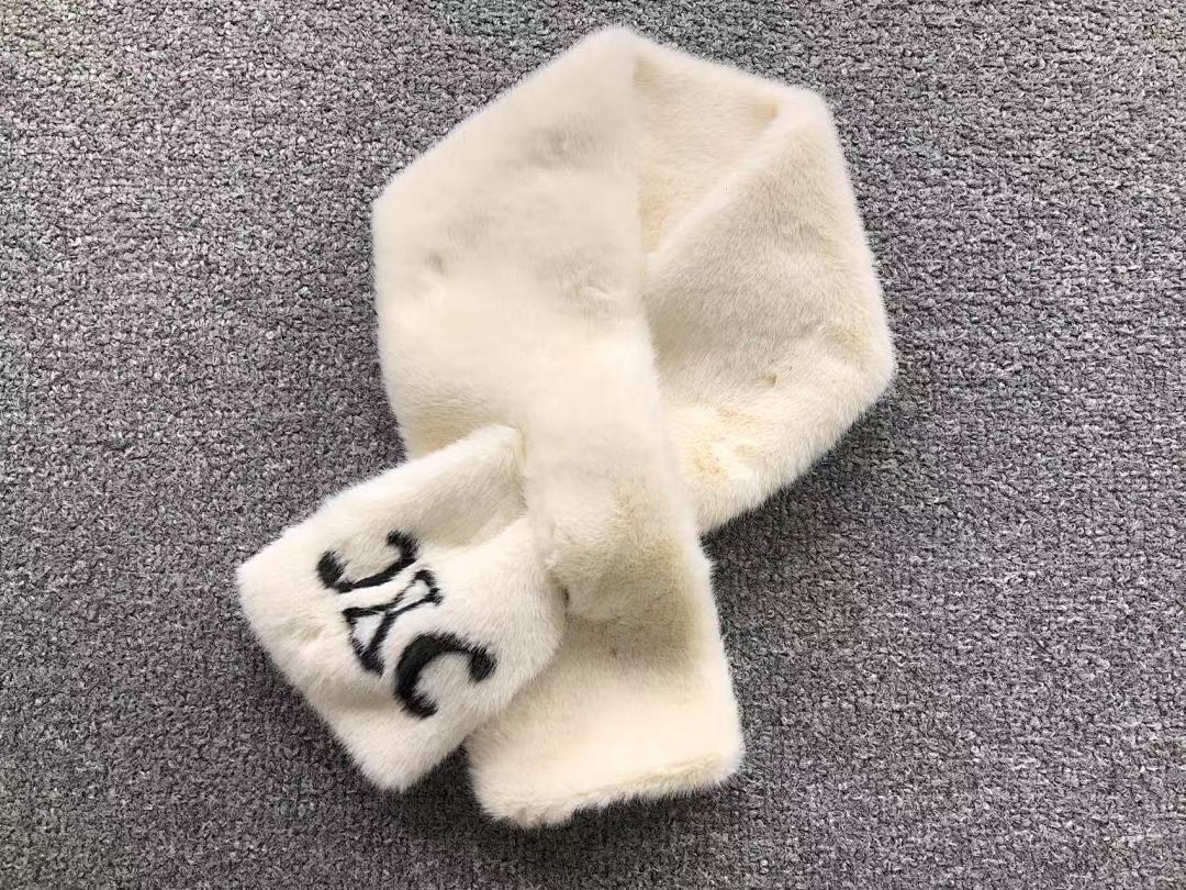 Celine 118 C⭐L⭐⭐E SCARF - Image 13