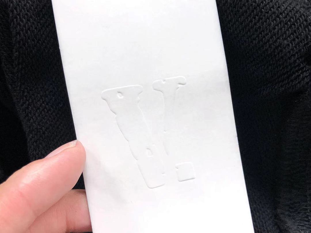 On Running 118 VLONE - Image 34
