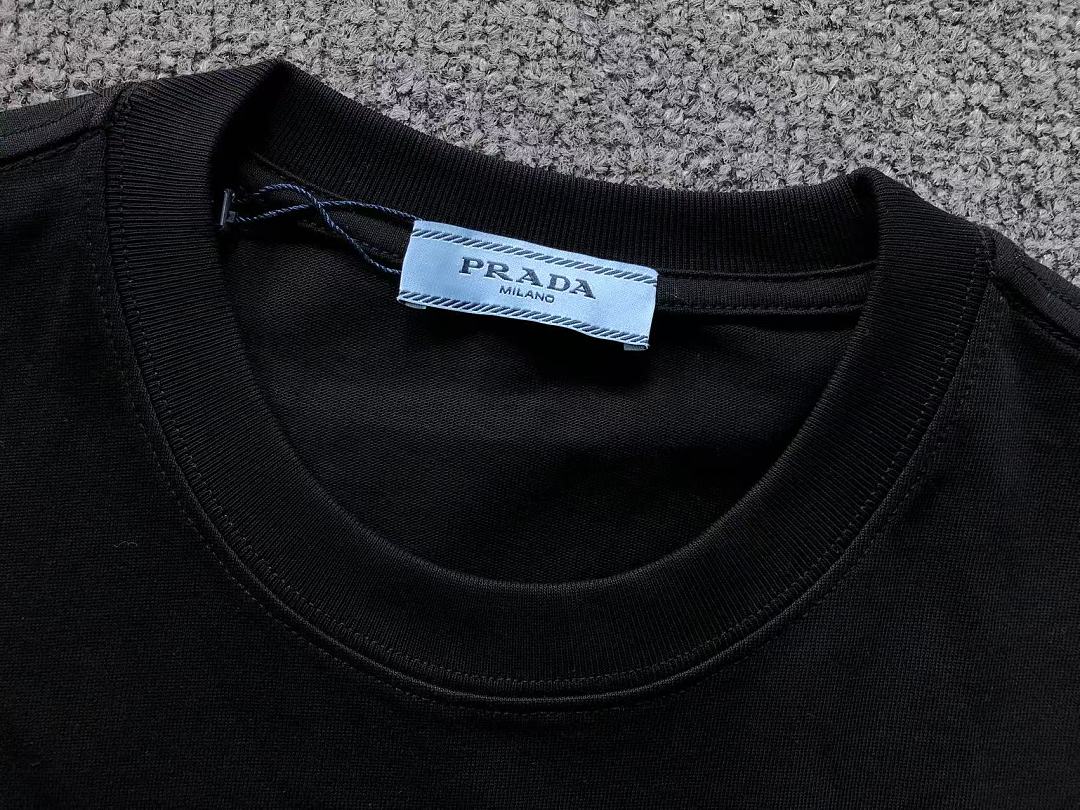 Prada 88 P⭐A⭐A T-SHIRT 127110432 (Im 170Cm 60Kg I Wear Size M In The Phot) - Image 17