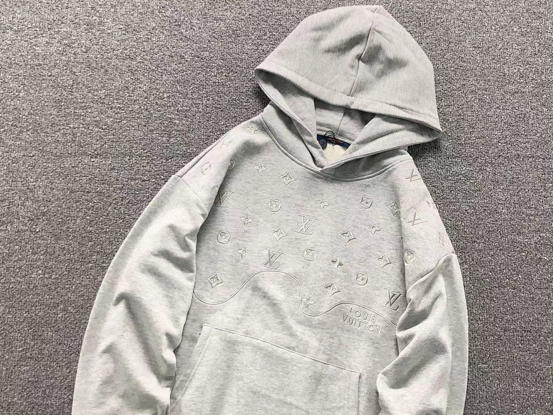 Louis Vuitton 195 L⭐ HOODIE 1111031552 (Im 170Cm 60Kg I Wear Size M In The Phot) - Image 11