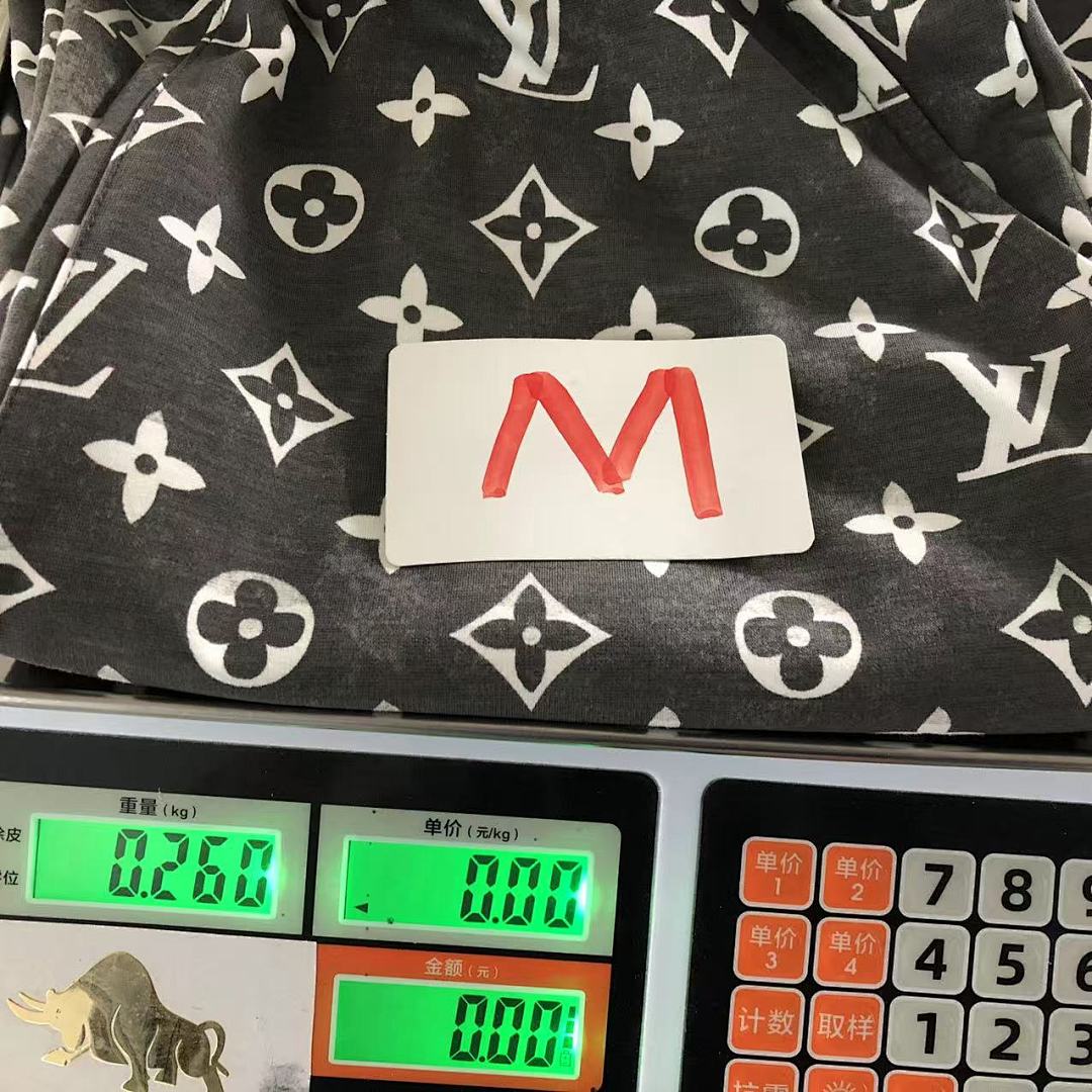 Louis Vuitton 138 L⭐ SHORTS T-SHIRT - Image 39