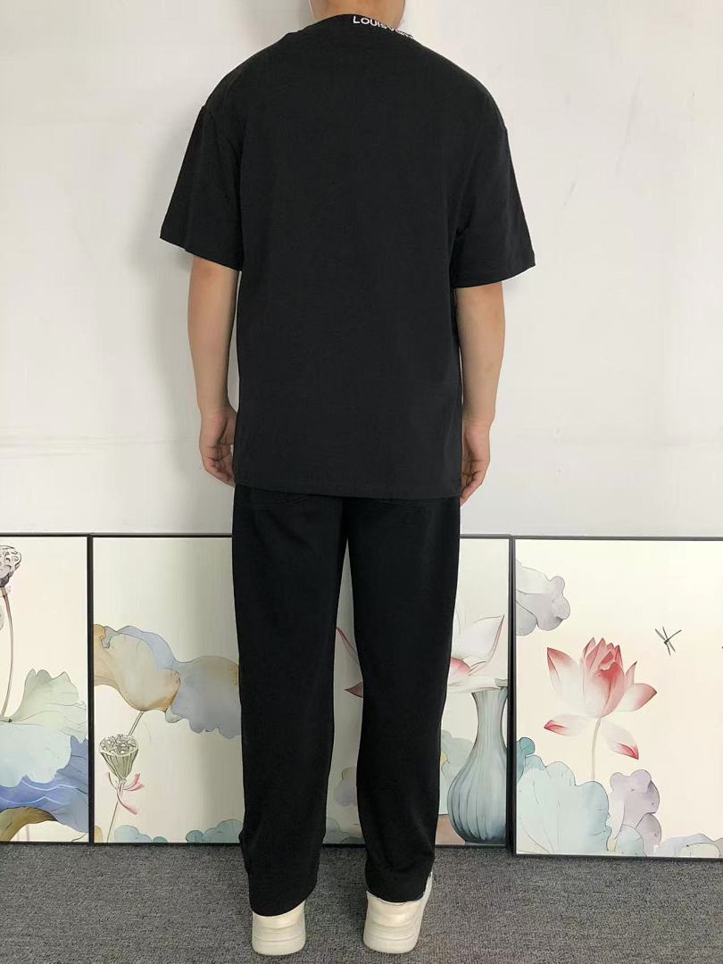 Louis Vuitton 115 L⭐ T-SHIRT 124702104 (Im 170Cm 60Kg I Wear Size S In The Phot) - Image 4