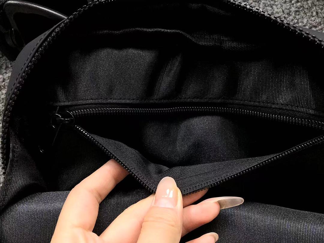 Fear of God 85 FOG BAG 5253005179 (Long 26CM* Wide 6CM* High 16CM) - Image 12