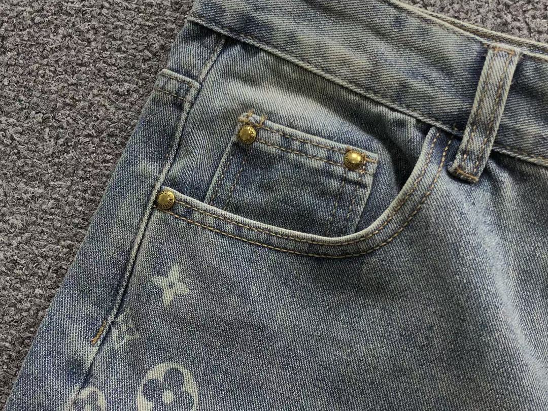 Louis Vuitton 208 L⭐ - Image 13