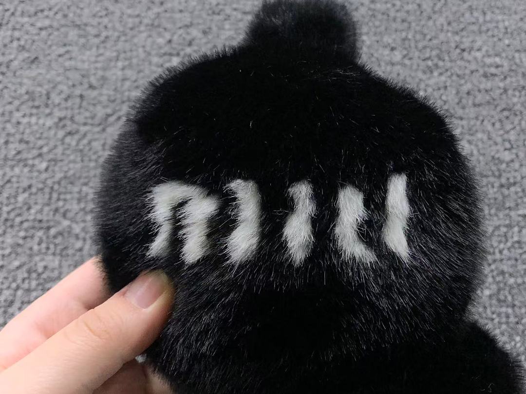 Miu Miu 95 M⭐U SCARF EARMUFF 12910843 (Long 88CM* Wide 12CM*) - Image 15