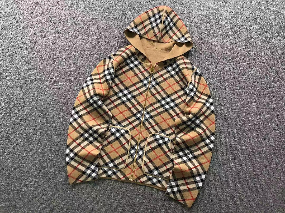 Burberry 628 B⭐R⭐E⭐RY SWEATER 5208241305 (Im 170Cm 60Kg I Wear Size M In The Phot) - Image 6