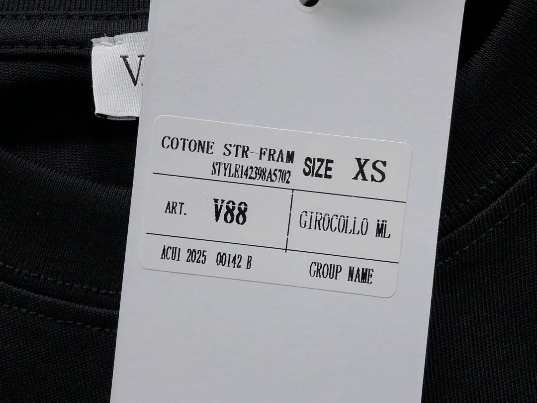 Valentino 118 VALENTINO T-SHIRT 412287352 (Im 170Cm 55Kg I Wear Size XS In The Phot) - Image 20