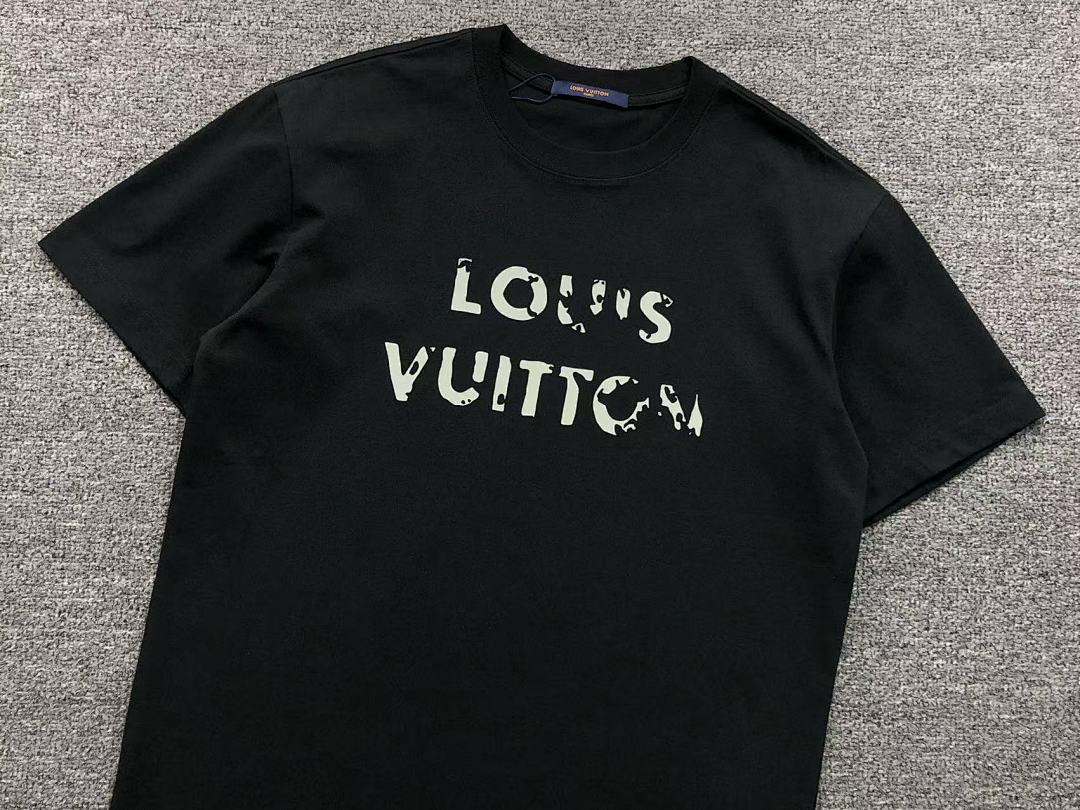 Louis Vuitton 115 L⭐ T-SHIRT 412200321 (Im 170Cm 57Kg I Wear Size L In The Phot) - Image 13