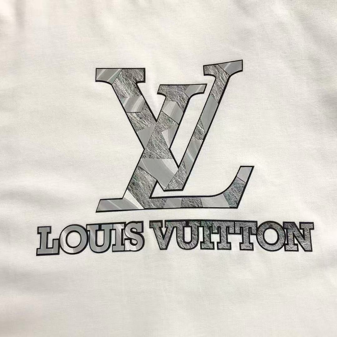 Louis Vuitton 118 L⭐ T-SHIRT 5232316147 (Im 170Cm 60Kg I Wear Size M In The Phot) - Image 9