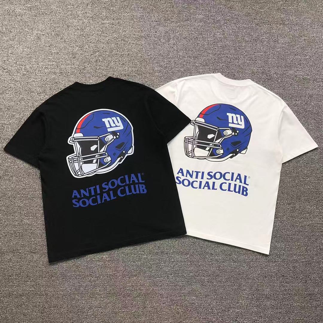 Christian Louboutin 88 ANTI SOCIAL CLUB T-SHIRT 3207031802 (Im 170Cm 60Kg I Wear Size M In The Phot)