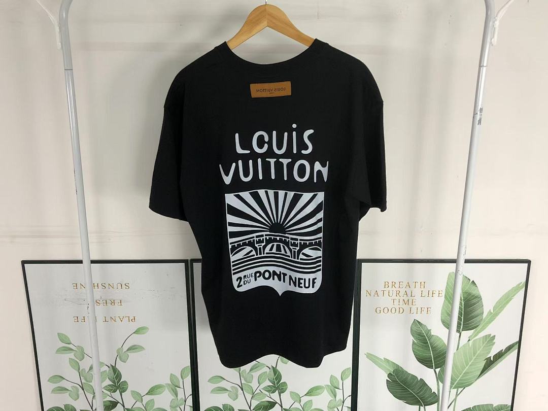 Louis Vuitton 108 L⭐ T-SHIRT 503051870 (Im 170Cm 55Kg I Wear Size M In The Phot) - Image 22
