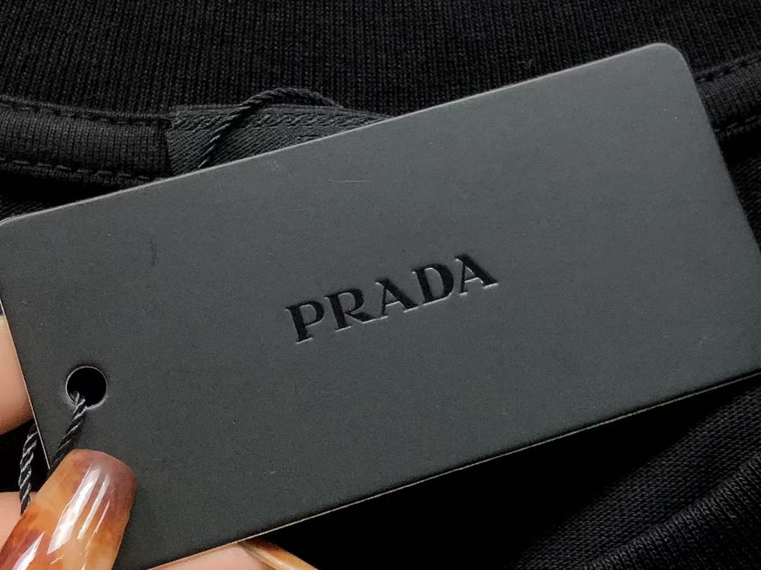 Prada 128 P⭐A⭐A T-SHIRT 22030918171 (Im 170Cm 60Kg I Wear Size M In The Phot) - Image 16