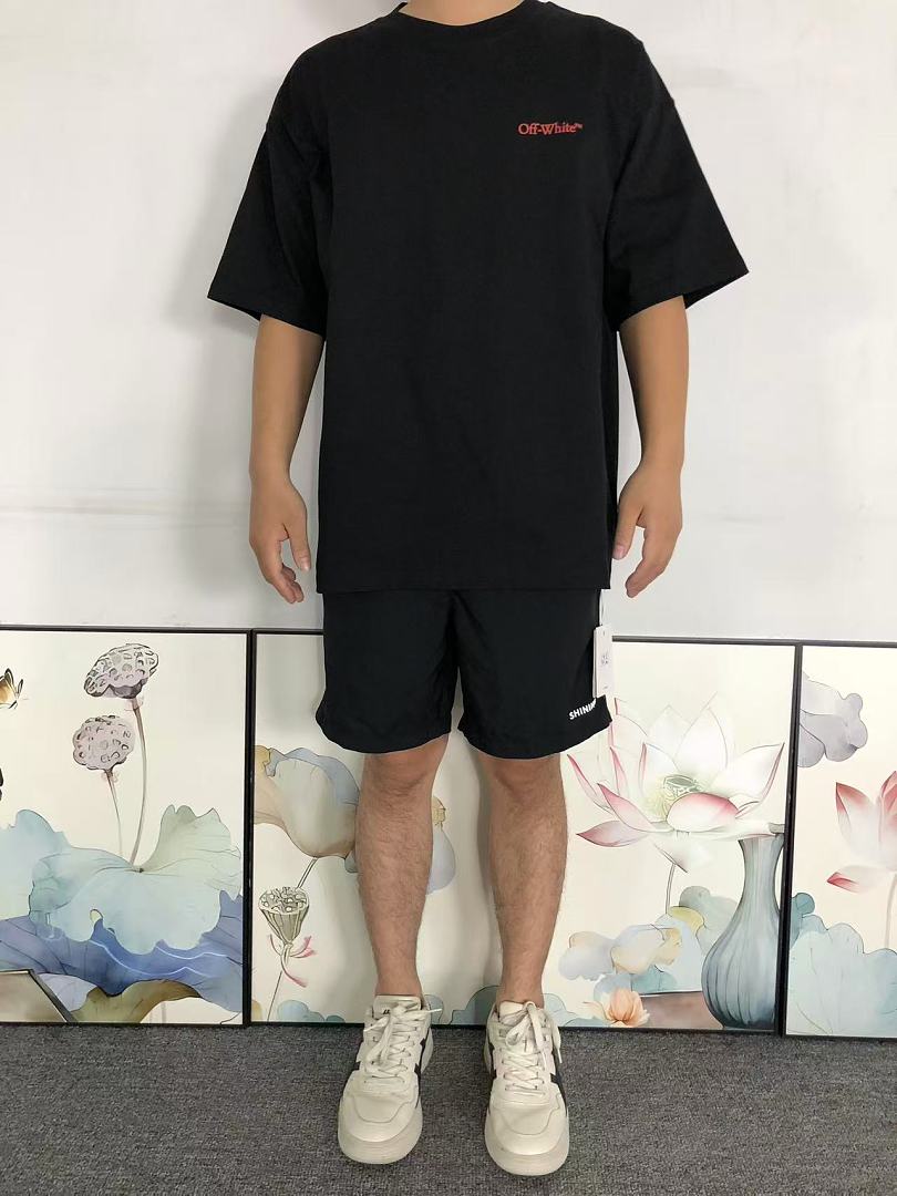 Off-White 105 OFF-WHITE T-SHIRT 5208010819 (Im 170Cm 60Kg I Wear Size M In The Phot) - Image 3
