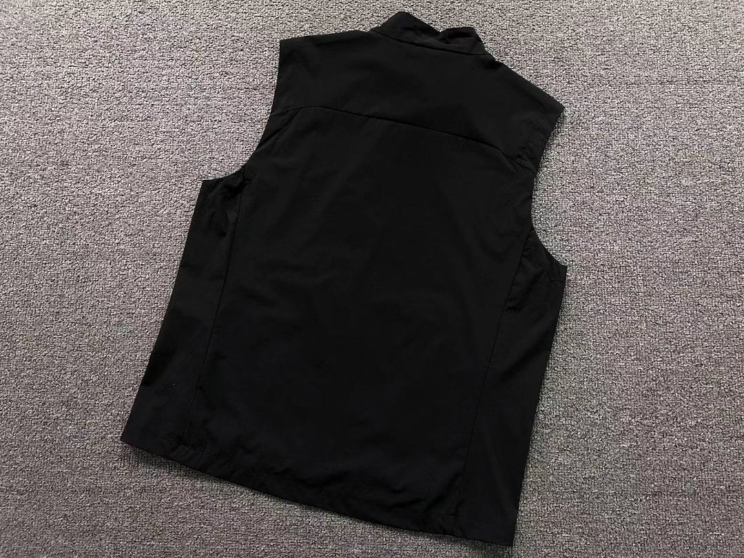 On Running 108 ON VEST 4205260577 (Im 170Cm 60Kg I Wear Size L In The Phot) - Image 13