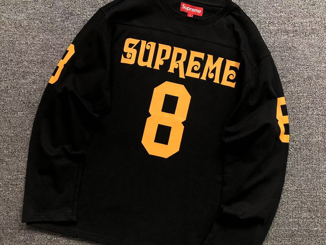 Supreme 165 S⭐⭐R⭐⭐E LONG SLEEVED 1106140733 (Im 170Cm 60Kg I Wear Size M In The Phot) - Image 9