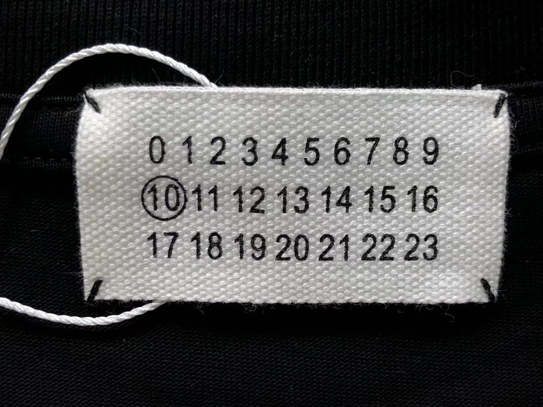 On Running 98 MAISON MARGIELA T-SHIRT 41072407133 (Im 170Cm 60Kg I Wear Size XS In The Phot) - Image 24