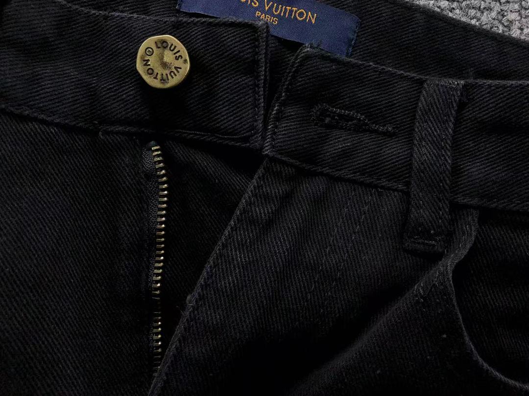 Louis Vuitton 195 L⭐ - Image 25