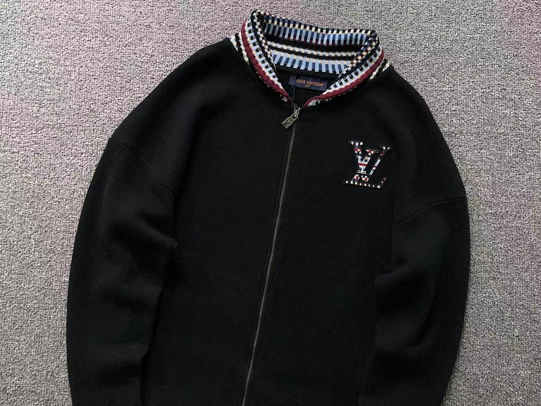 Louis Vuitton 288 L⭐ SWEATER 2201236821 (Im 170Cm 60Kg I Wear Size S In The Phot) - Image 7