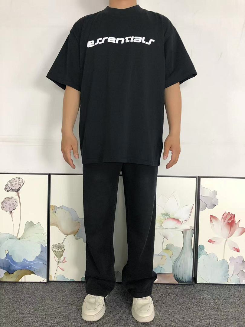 Fear of God 105 FOG T-SHIRT 3204040617 (Im 170Cm 60Kg I Wear Size S In The Phot) - Image 3