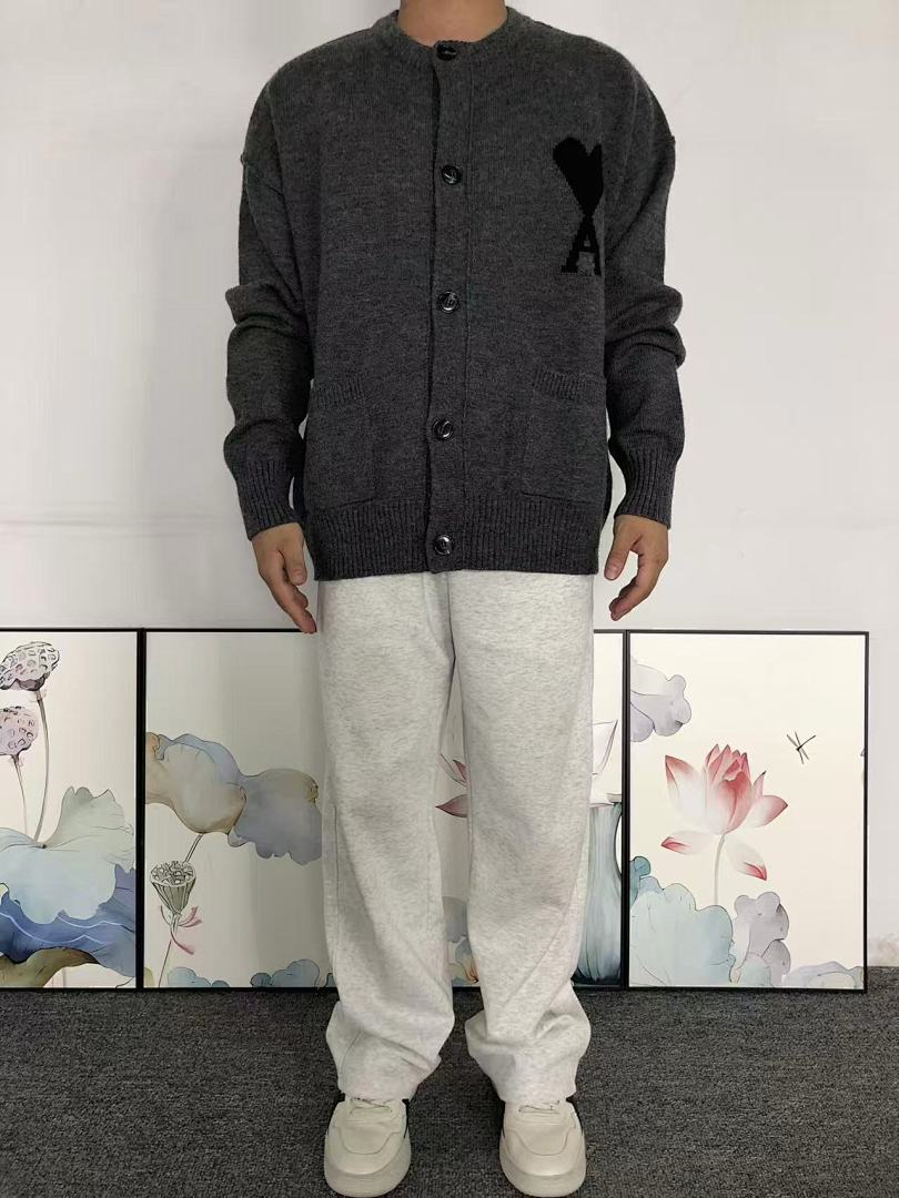 AMI 168 AMI SWEATER 3109120421 (Im 170Cm 60Kg I Wear Size M In The Phot) - Image 3