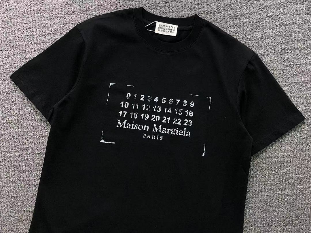 On Running 95 MAISON MARGIELA T-SHIRT 42010926167 (Im 170Cm 60Kg I Wear Size M In The Phot) - Image 11