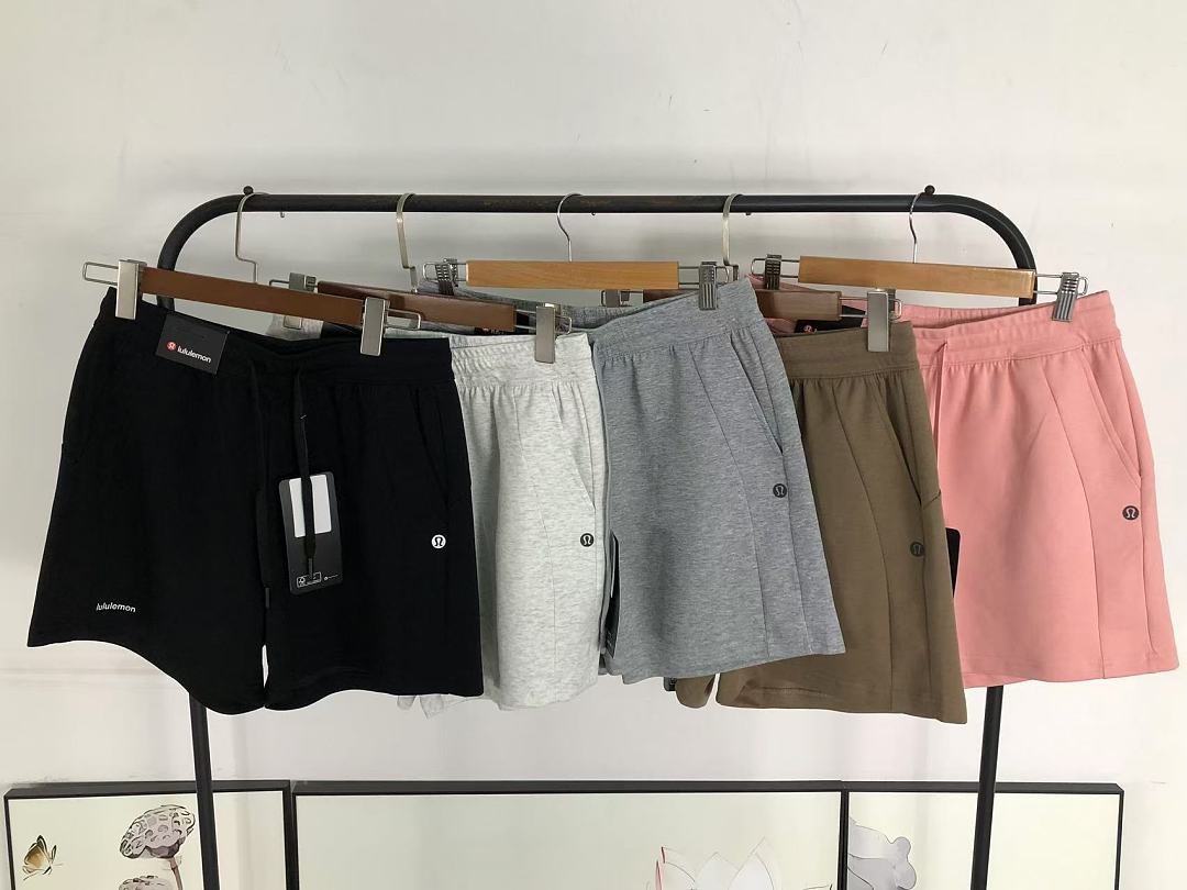 Unbranded 128 LULULEMON SHORTS FEMAIE - Image 27