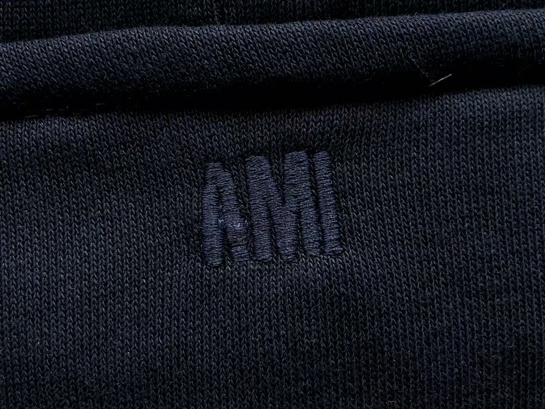 AMI 168 AMI HOODIE 3107080521 (Im 170Cm 60Kg I Wear Size S In The Phot) - Image 16