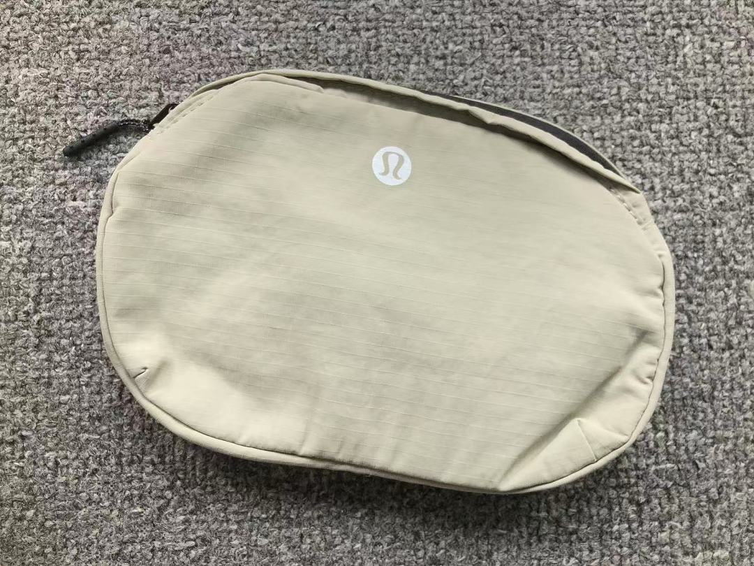 On Running 218 LULULEMON BAG 3205080523 (Long 19CM* Wide 8CM* High 32CM) - Image 23