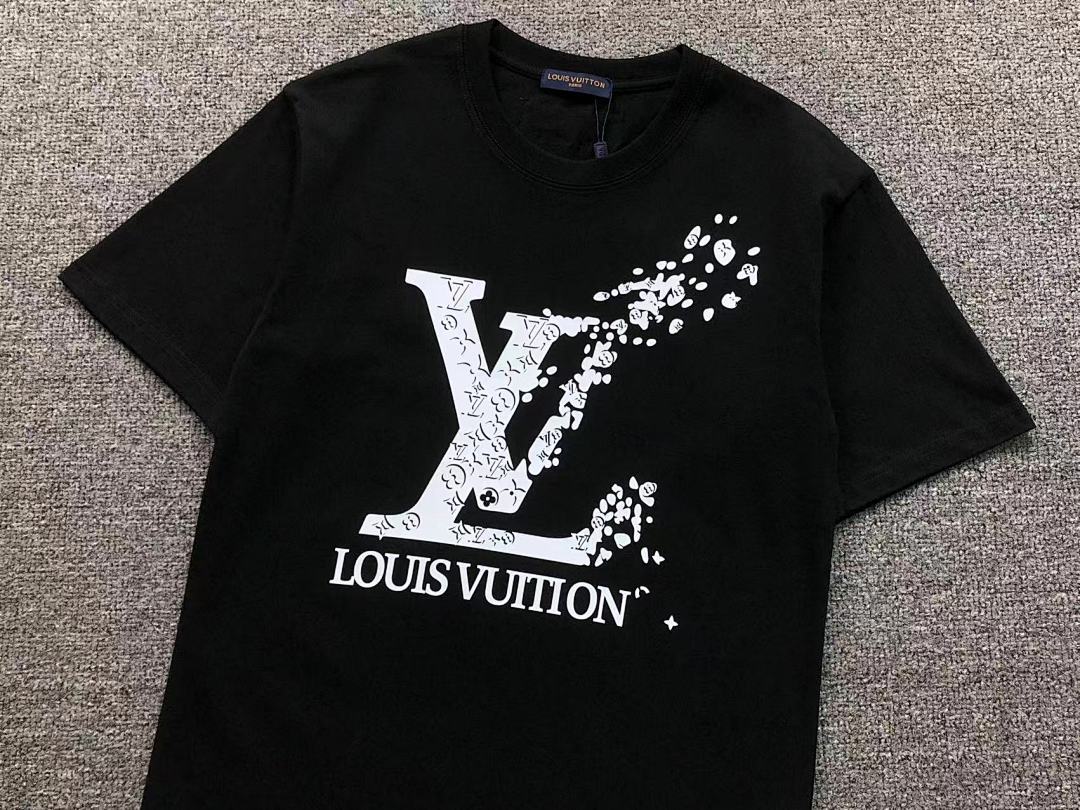 Louis Vuitton 158 L⭐ T-SHIRT 22040361001 (Im 170Cm 60Kg I Wear Size XS In The Phot) - Image 12