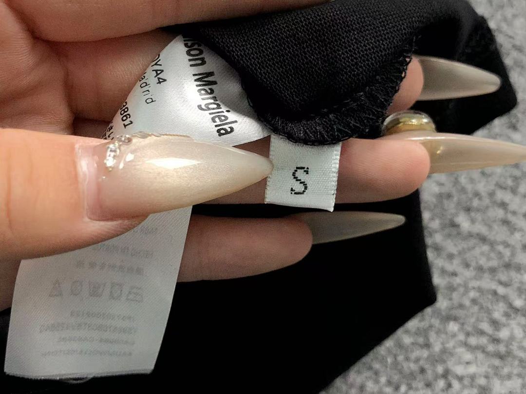 On Running 98 MAISON MARGIELA T-SHIRT 2161136125 (Im 170Cm 60Kg I Wear Size S In The Phot) - Image 25