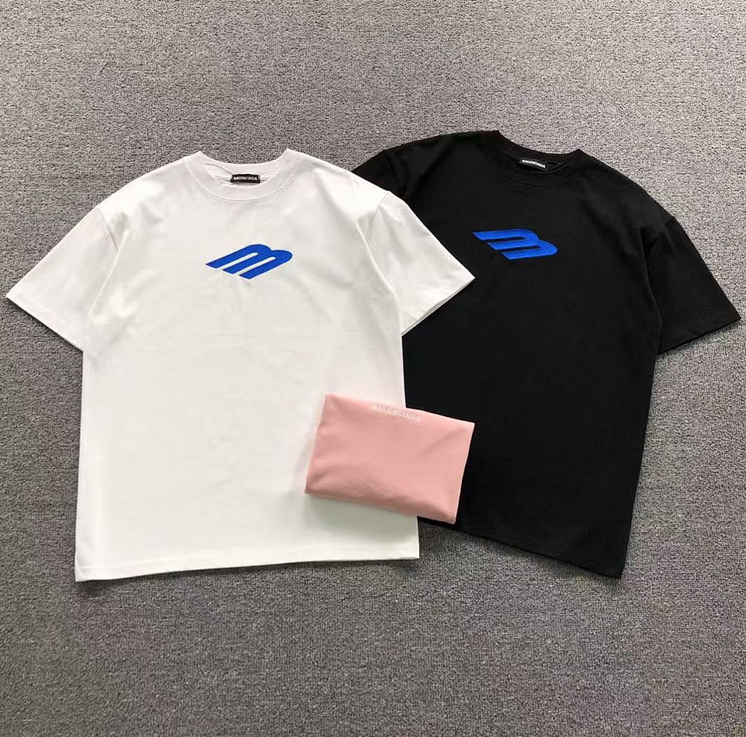 Balenciaga 108 B⭐L⭐⭐⭐IA⭐A T-SHIRT 2162305125 (Im 170Cm 60Kg I Wear Size M In The Phot)