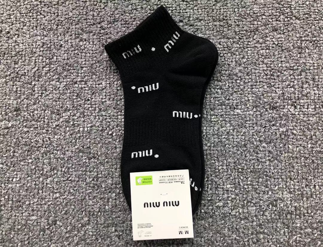 Miu Miu 75 M⭐U - Image 4