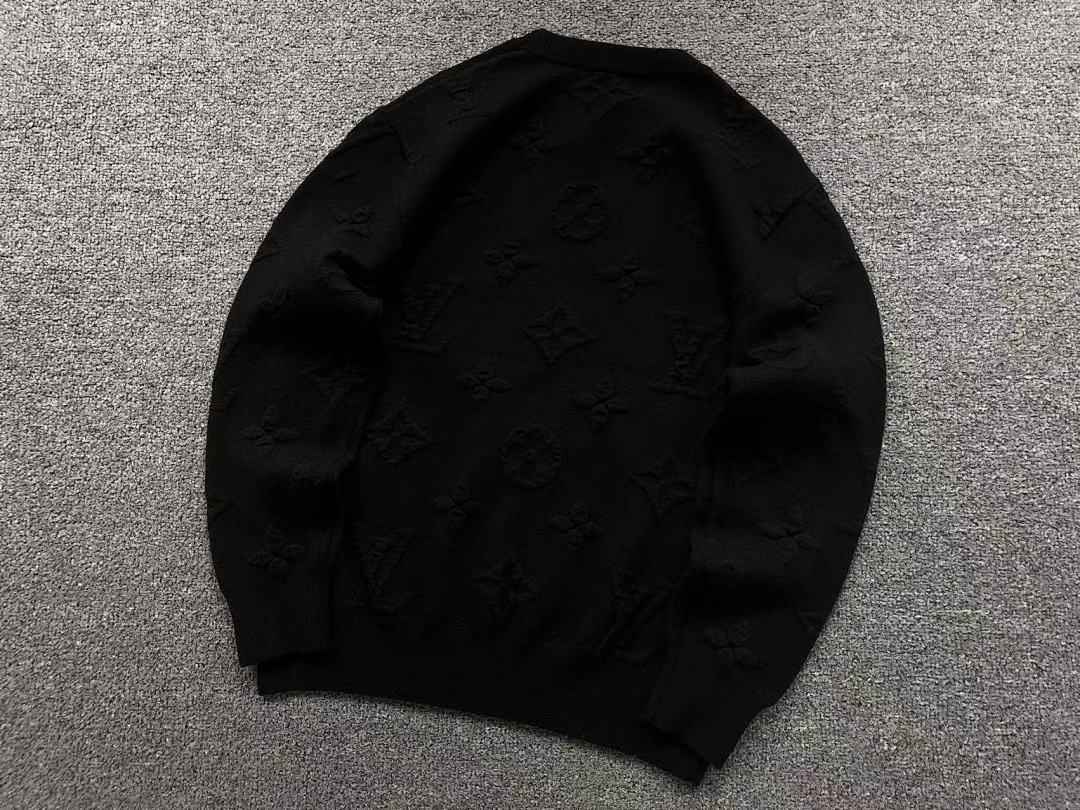 Louis Vuitton 208 L⭐ SWEATER 42030214156 (Im 172Cm 55Kg I Wear Size S In The Phot) - Image 15