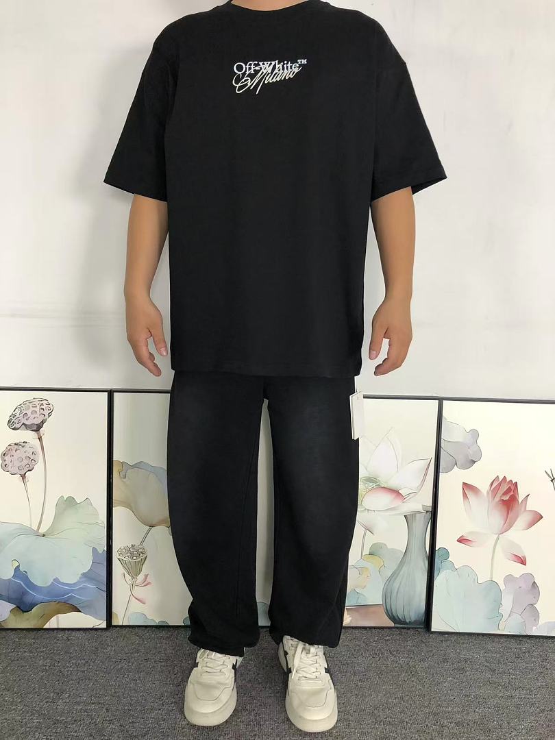 Off-White 105 OFF-WHITE T-SHIRT 5207182319 (Im 170Cm 60Kg I Wear Size M In The Phot) - Image 3