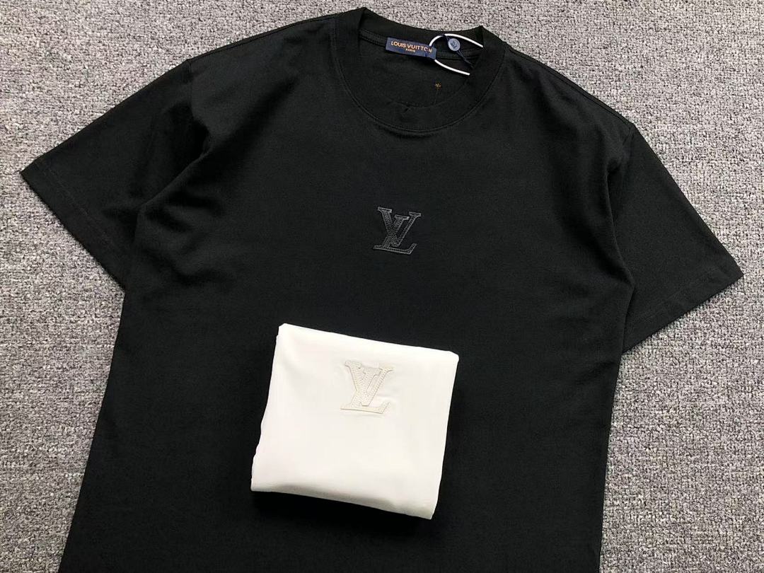 Louis Vuitton 118 L⭐ T-SHIRT 213041021 (Im 170Cm 55Kg I Wear Size S In The Phot) - Image 15