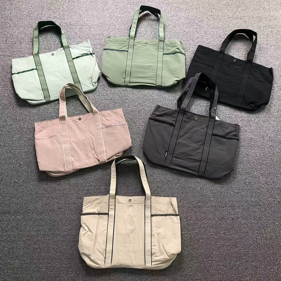 On Running 178 LULULEMON BAG 4207030777 Long 49CM* Wide 16CM* High