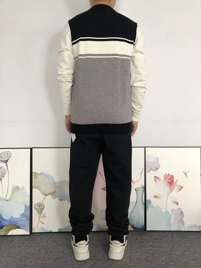 Prada 138 P⭐A⭐A SWEATER 3112172720 (Im 170Cm 60Kg I Wear Size M In The Phot) - Image 4