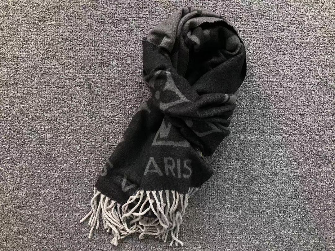 Louis Vuitton 98 L⭐ SCARF (Long 180CM* Wide 65CM*) - Image 5