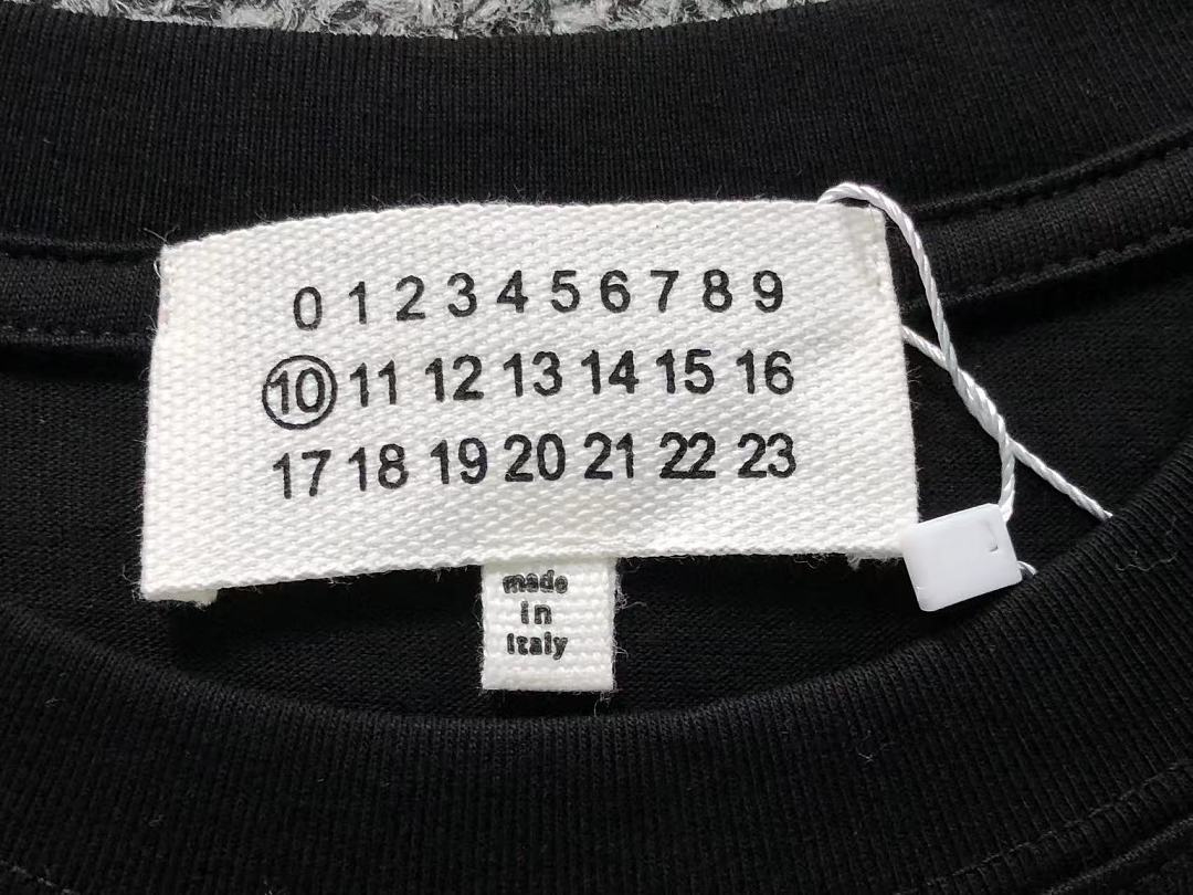 On Running 82 MAISON MARGIELA T-SHIRT 5208210386 (Im 170Cm 60Kg I Wear Size 46 In The Phot) - Image 22