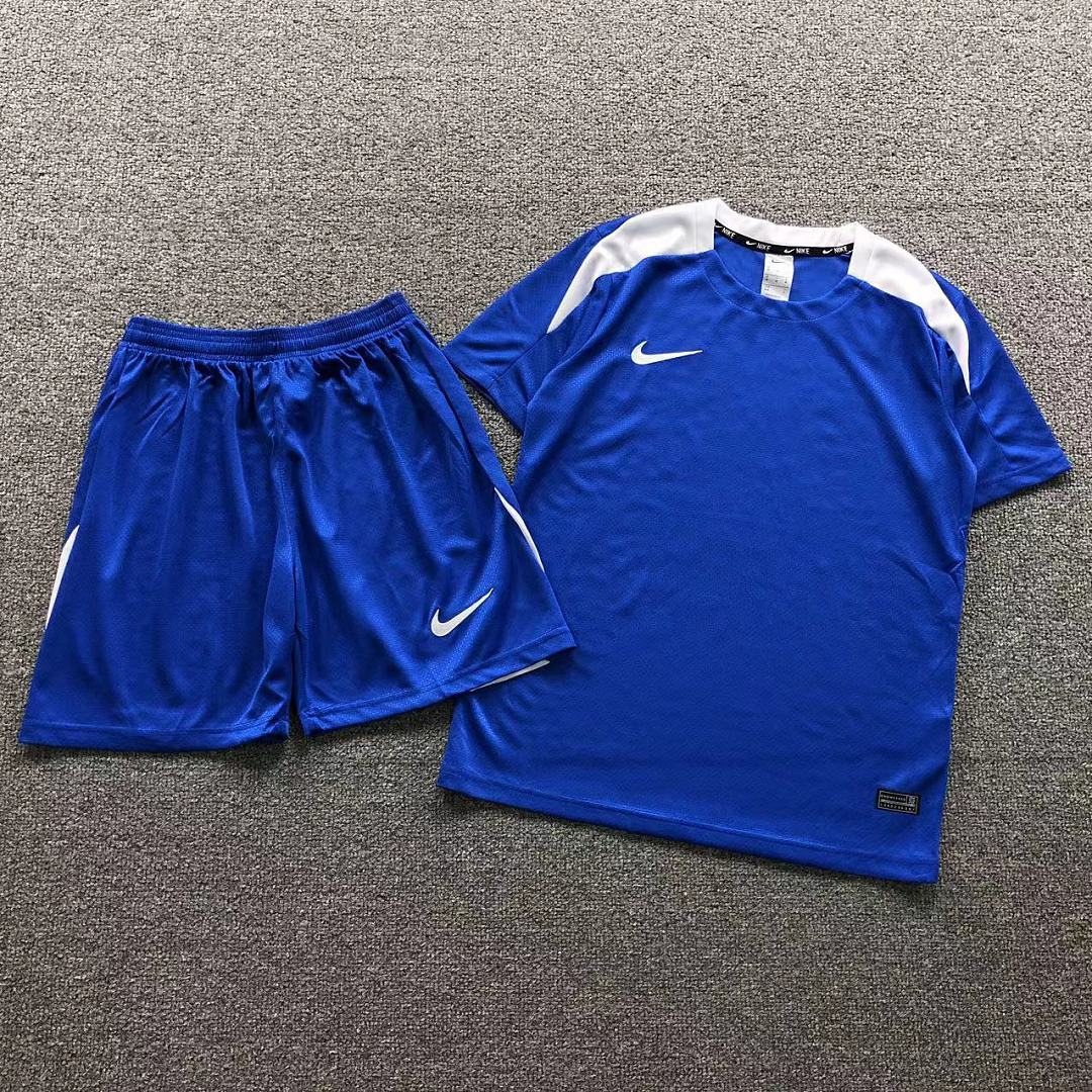 88 FOOTBALL T-SHIRT SHORTS 1272730002 (Im 170Cm 60Kg I Wear Size M In The Phot), photo 1